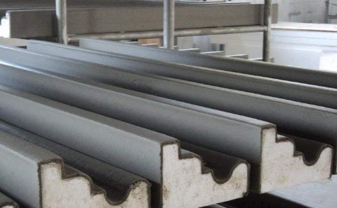 四川eps線條廠： eps裝飾線條有哪些比較常見(jiàn)的種類？